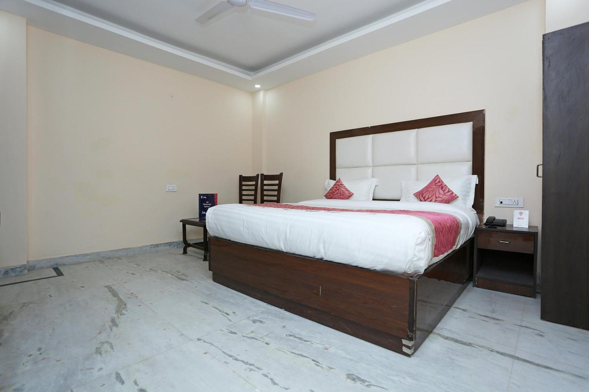 Hotel O Le Mount Yeni Delhi Dış mekan fotoğraf
