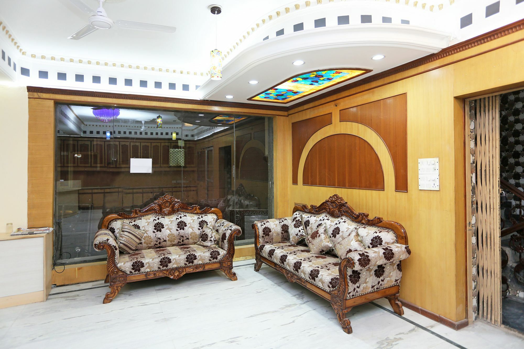 Hotel O Le Mount Yeni Delhi Dış mekan fotoğraf