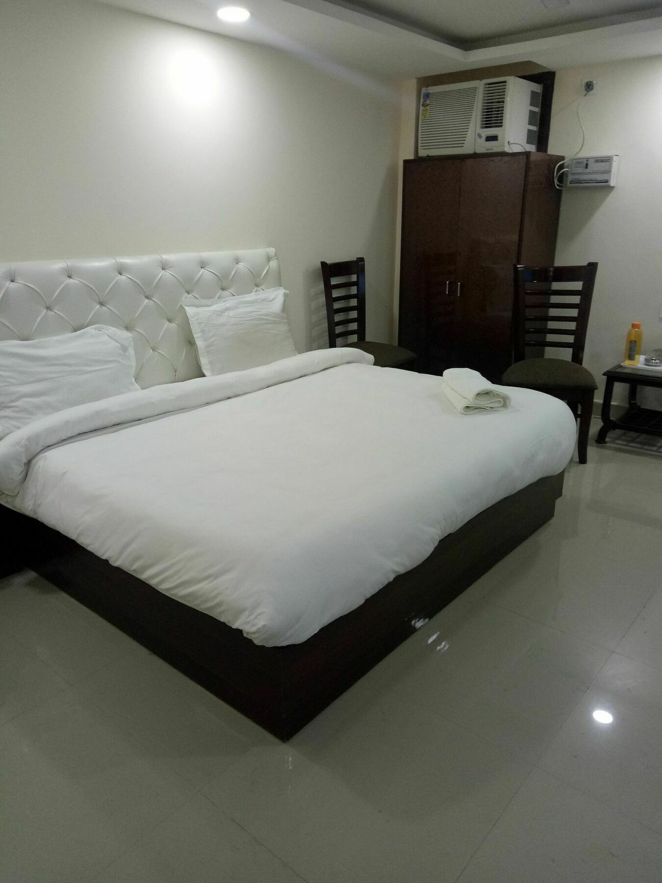 Hotel O Le Mount Yeni Delhi Dış mekan fotoğraf